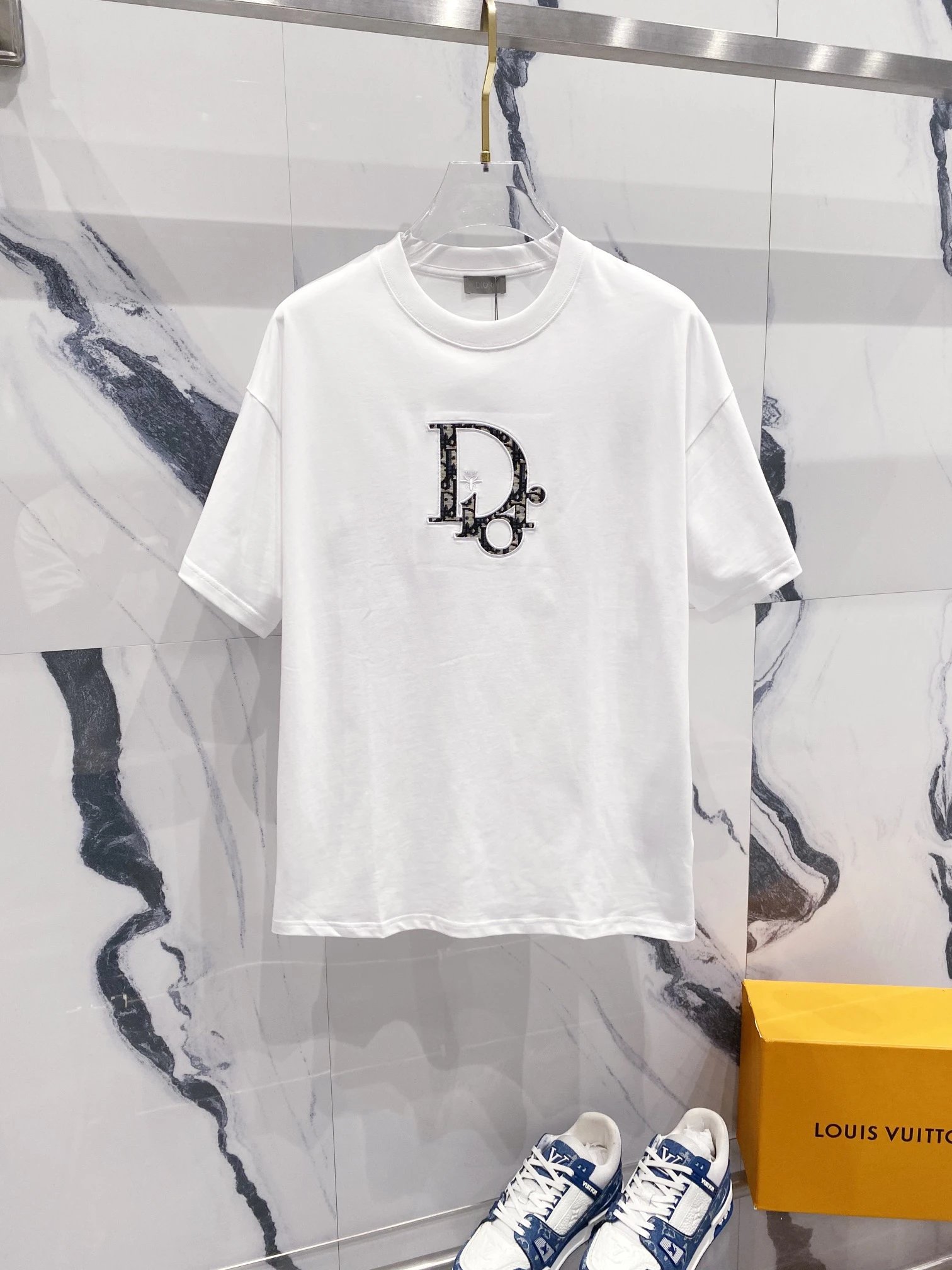 Dior T-shirt