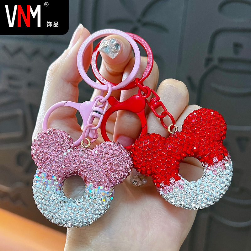 Creative diamond-encrusted hollow Mickey head keychain cartoon car key chain pendant exquisite rhinestone key ring wholesale