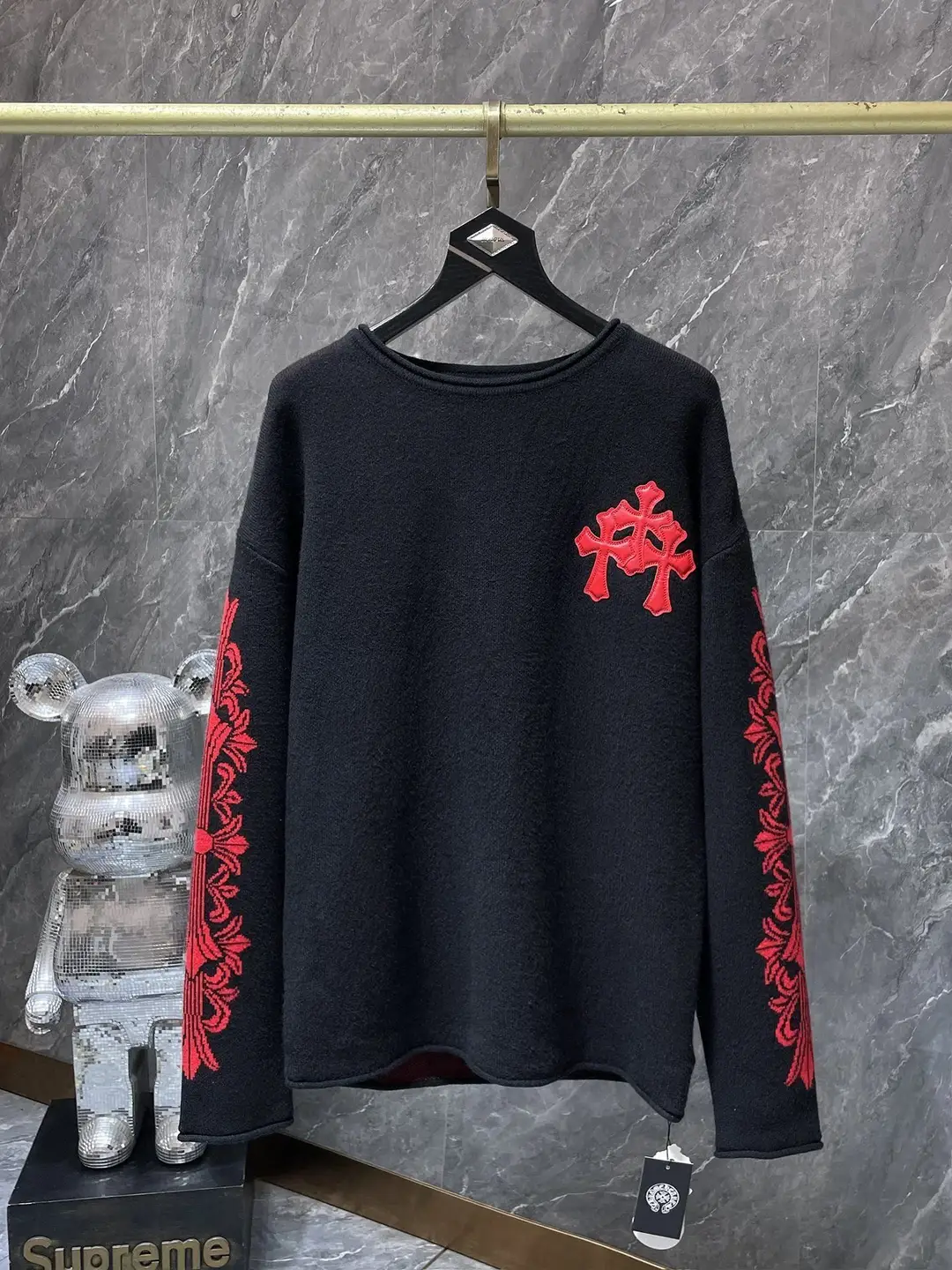 High street fashion brand pullover sweatshirt