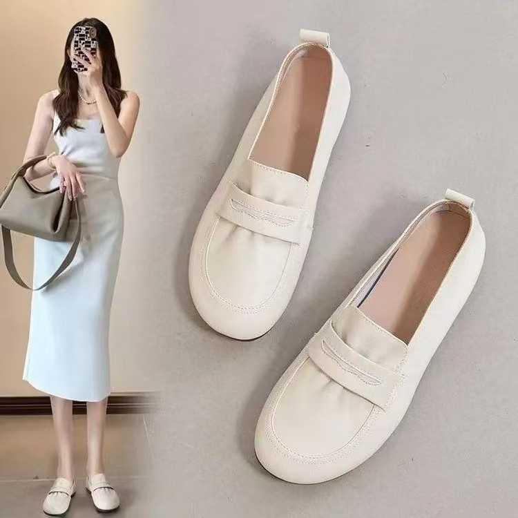 Soft Leather Soft-Soled Shoes 2026 New Summer Comfortable Flat Slip-On Loafers for Women Commuting Mom White Shoes