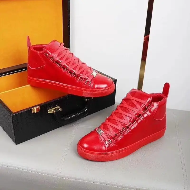 European Station Men's Shoes Fashion Brand Leather Casual Shoes European High-end Sports Board Shoes Explosions Fashion Men's Bread Shoes