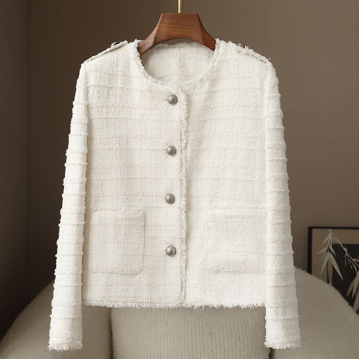 New Women's French-Style Round-Neck Chanel-Inspired Light Luxury Jacket 2026 Single-Breasted Simple Versatile Top
