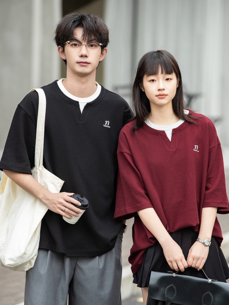 Light Luxury Old Money Short-Sleeved T-Shirt Summer Style Waffle Fake Two-Piece V Neck T-Shirt Ankesela Red Couple Half-Sleeved Q