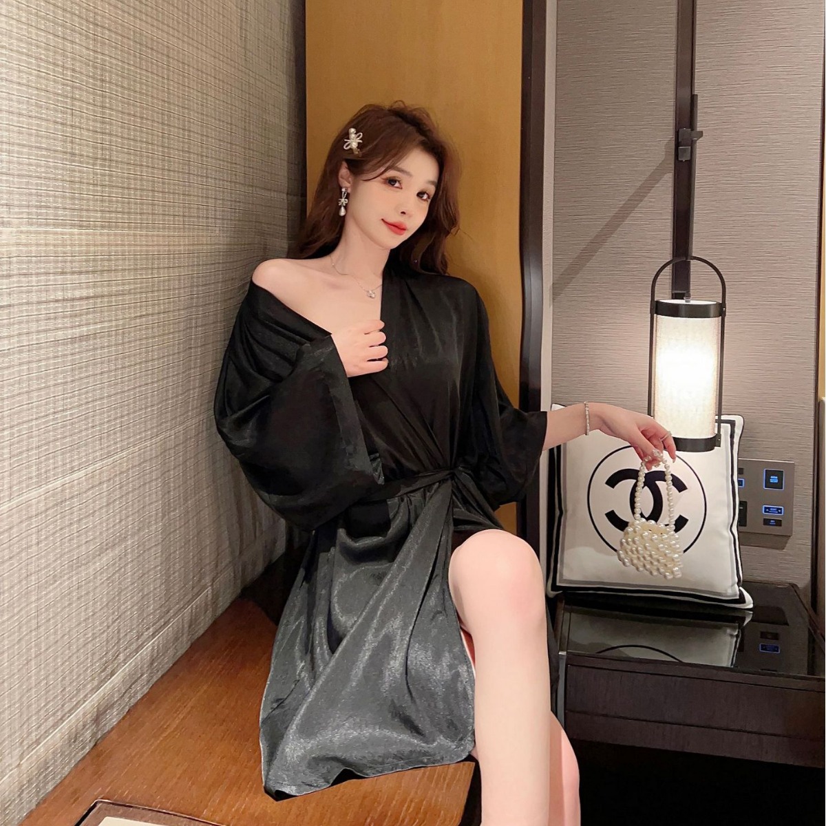 Ice Silk Morning Robe, Sexy Silk Nightgown, Hotel Bathrobe, Women's High-End Sleepwear, Home Wear, Thin Mid-Length Bathrobe