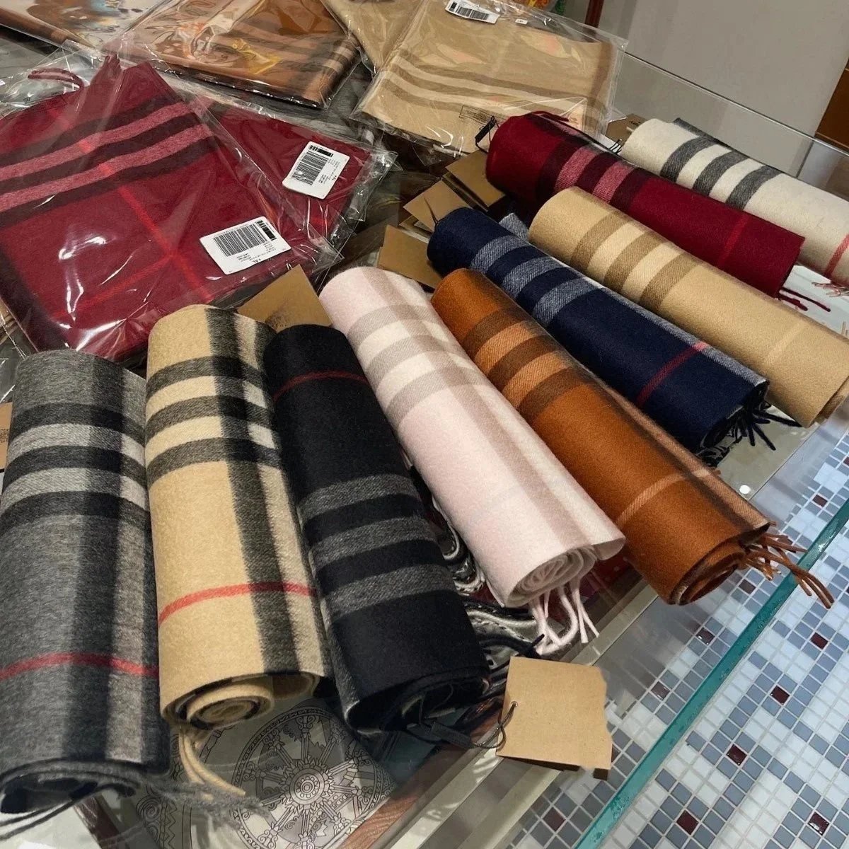 BBL 围脖WhatsAPP+86 15059581732 QC 写真 WEIDIAN Qualit.ly