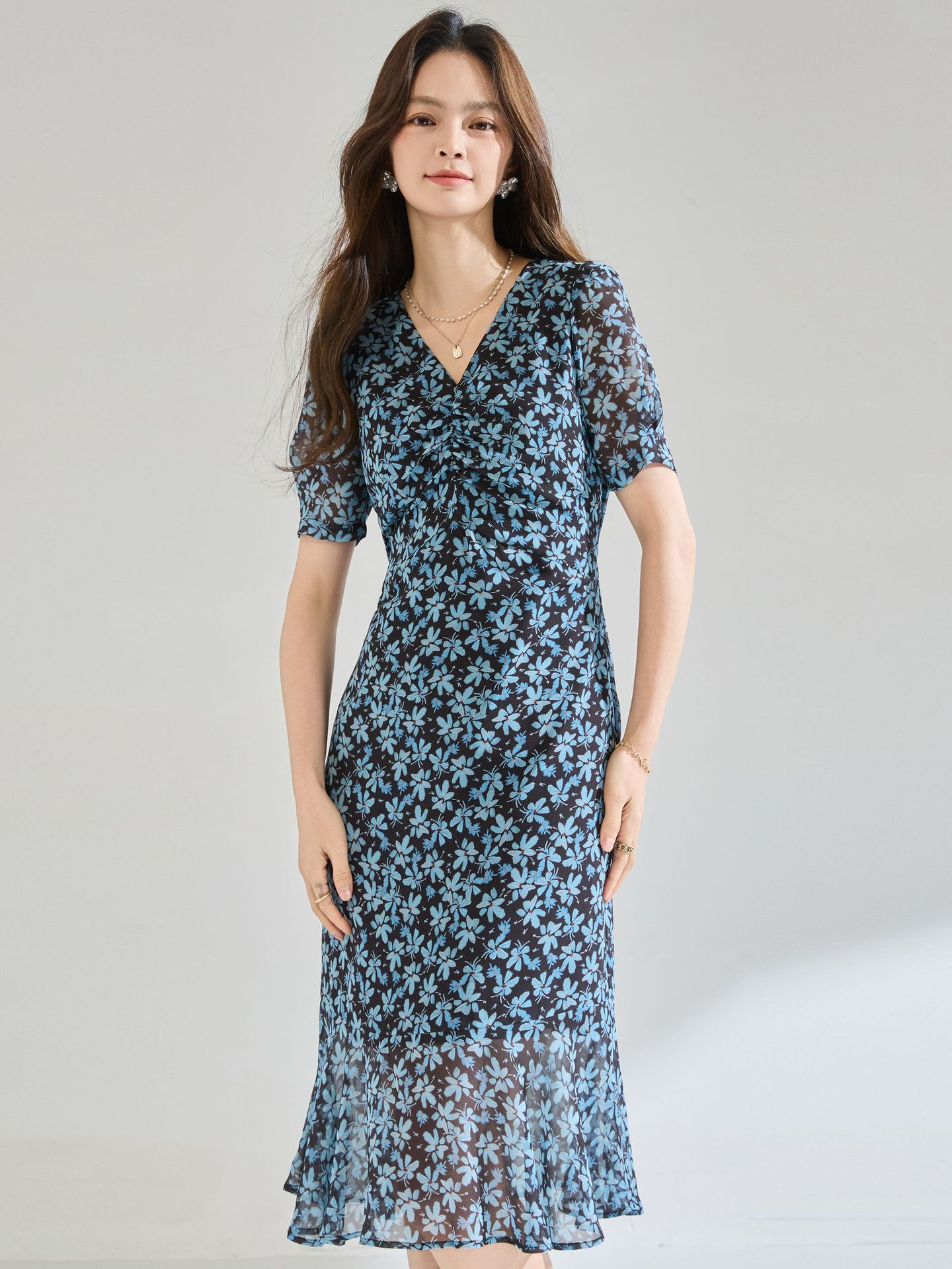 26 Summer New French Style Tea Break Blue Floral Lightweight Puff Sleeve Waist-Slimming Elegant Mermaid Dress 22765