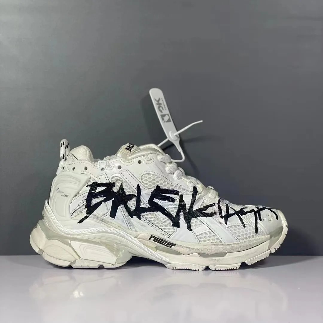 Balenciaga Runner