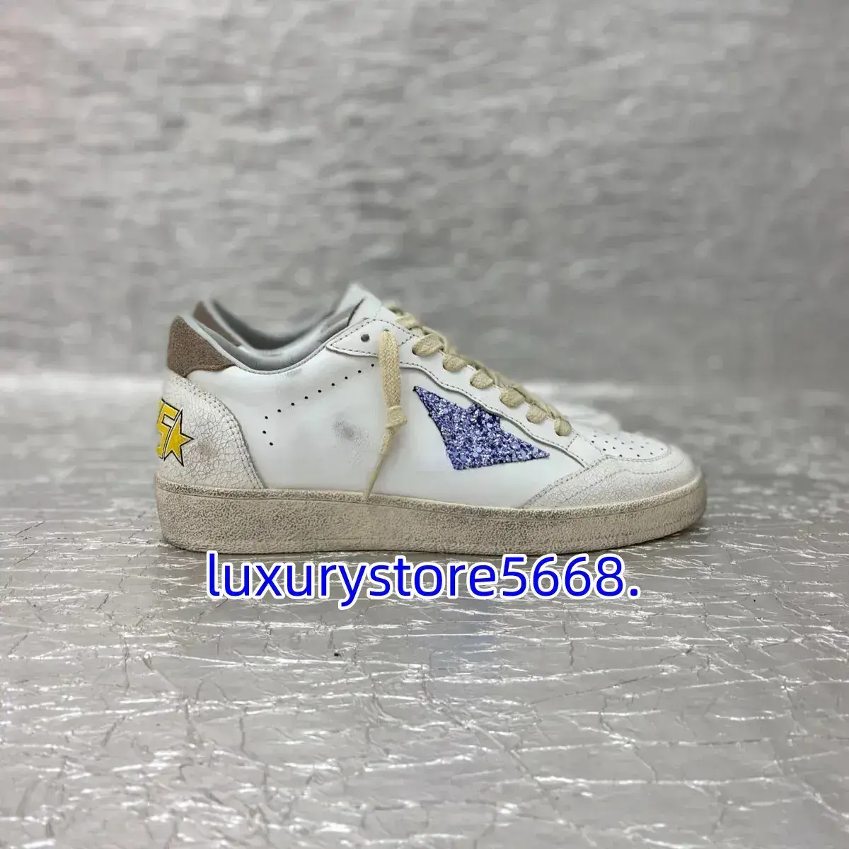 In-Stock Korean Version 2025 New Style Casual Lace-Up Sneakers with Ballstar Star Design and Internal Height Increase for Men