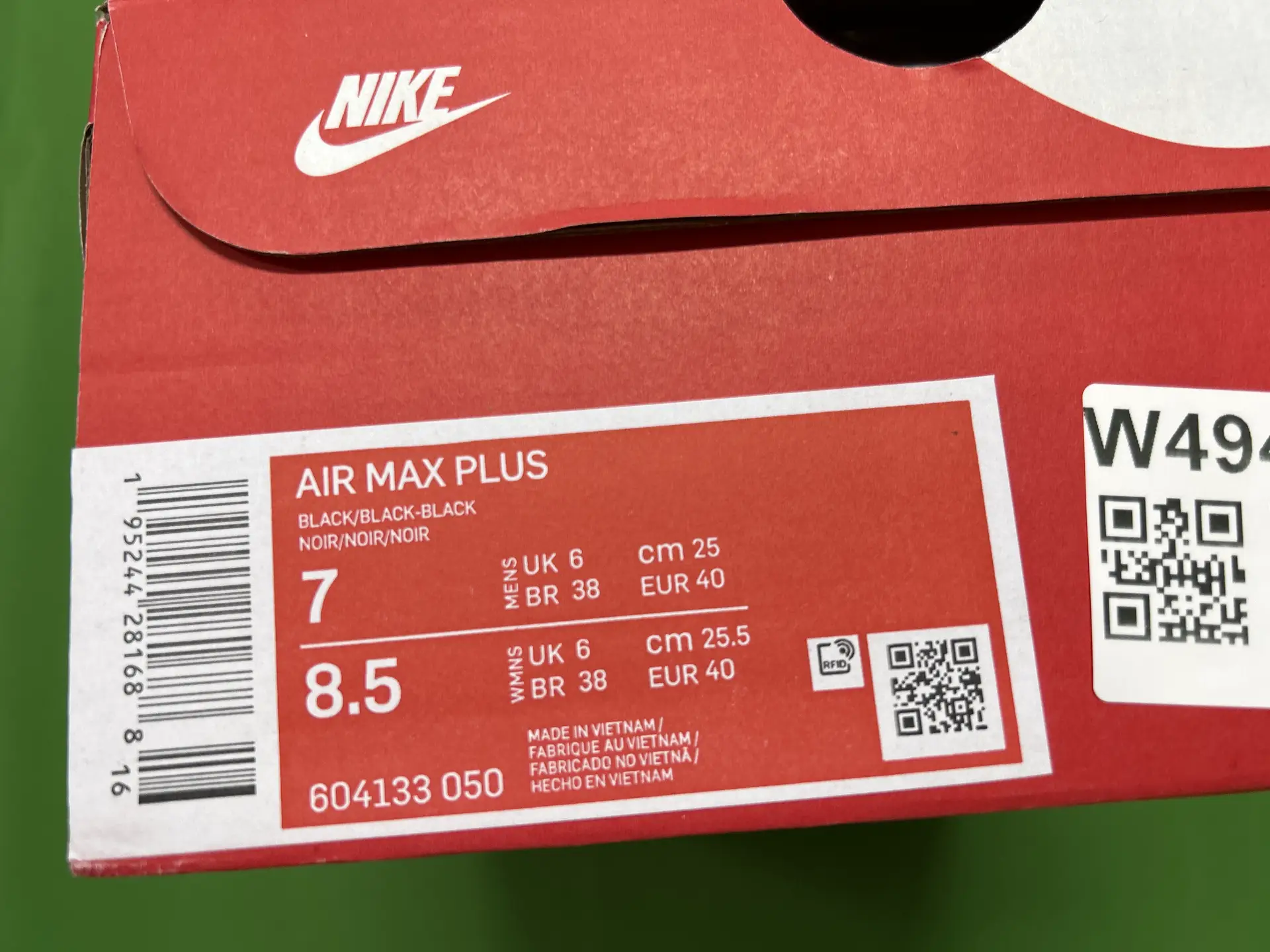 Nike Air Max Plus Black Black Black