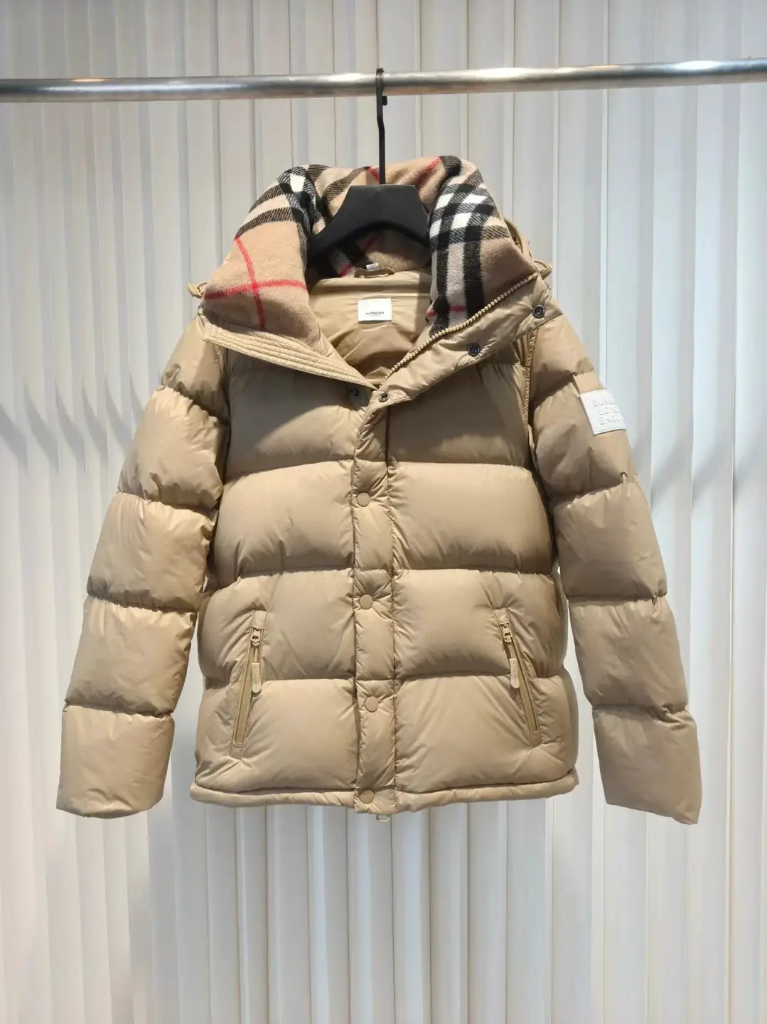 95%鹅绒高版本羽绒服