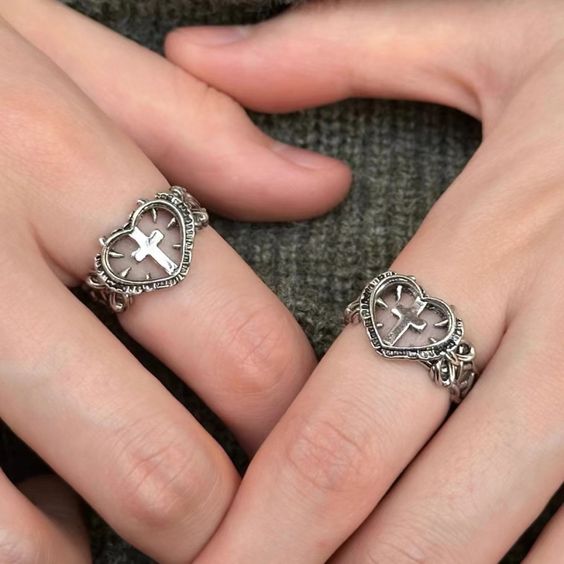 Cross-Border Devil Horn Heart Cross-Shaped Ring, Niche Dark Punk Gothic Trendy Cool Ring for Men and Women, Wholesale from Manufacturer