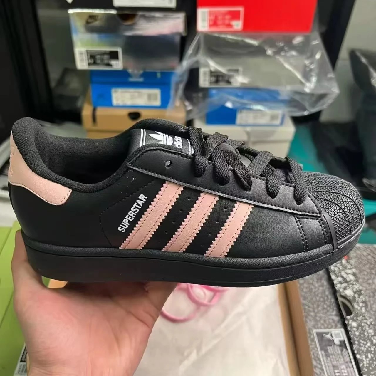 Adidas Superstar