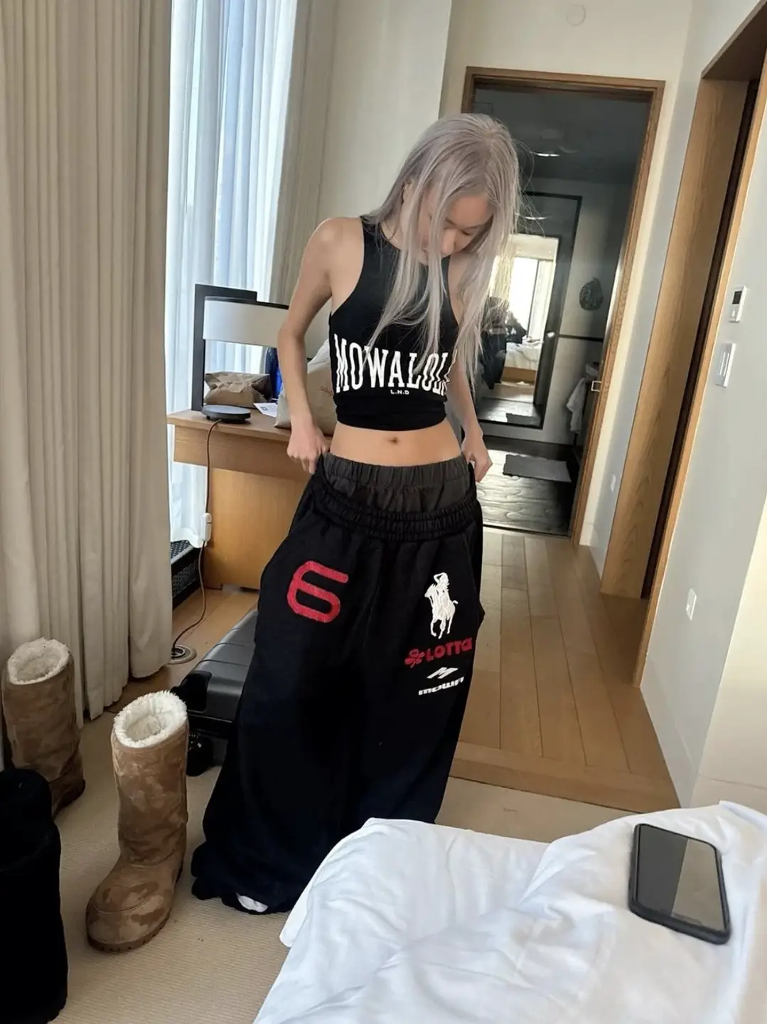 Mowalola limited warhorse embroidered sports pants Yvl style sports pants for men and women