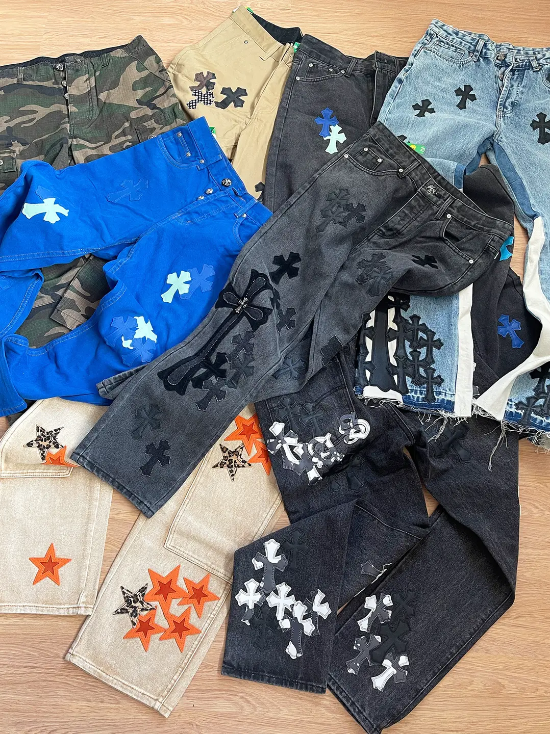 In-Stock Ch Trendy Brand Vip Limited Edition Jeans with Cross Embroidery, Washed Loose Straight-Leg Long Pants for Men
