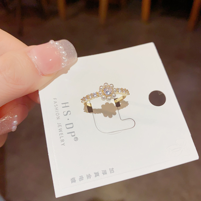 Sweet and Cute Elegant Zircon Rice Bead Flower Opening Ring High-class Niche Design Elegant Fashion Finger Ring