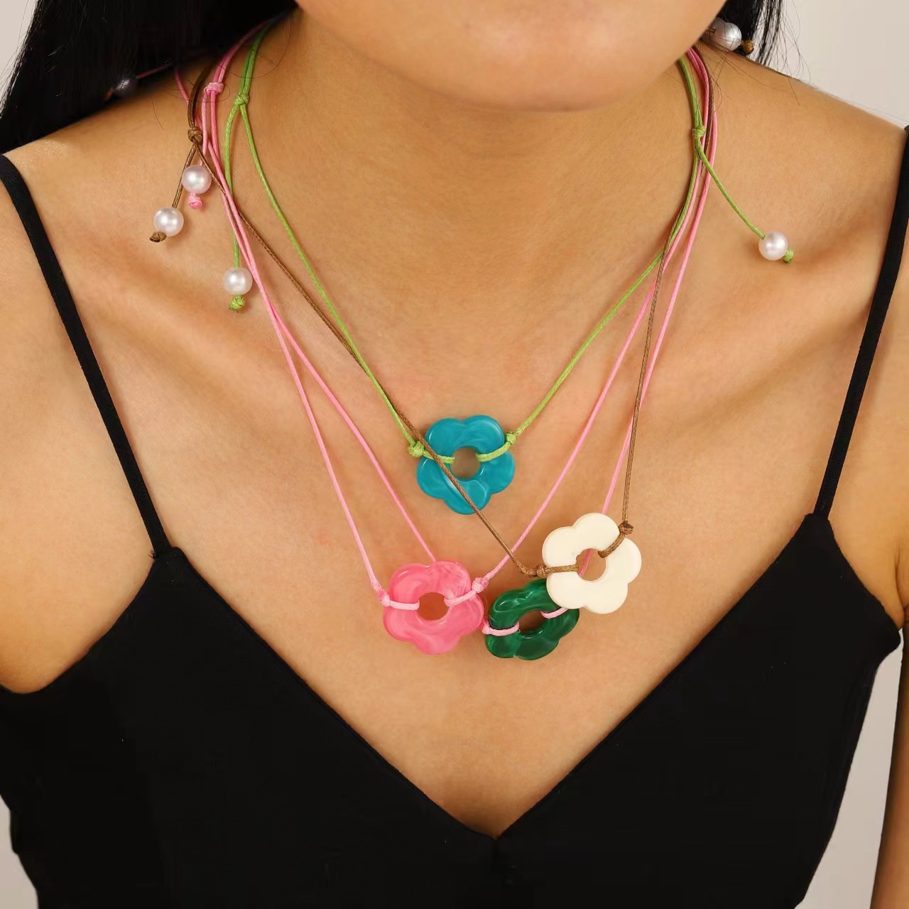 Flower Pendant Wax Line Necklace Women's European and American Retro Free Knot Simple Fashion Internet Celebrity Elegant Clavicle Chain Trendy