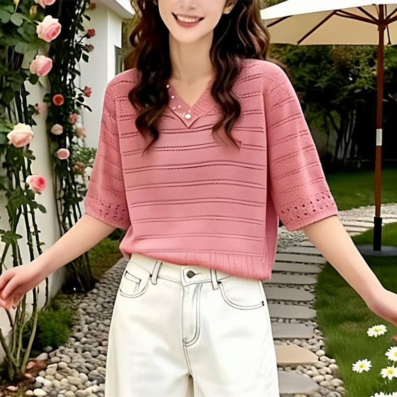 2026 New Summer V-Neck High-End Beaded Short-Sleeved Knitwear for Women, Loose Slimming and Versatile Tops for Women