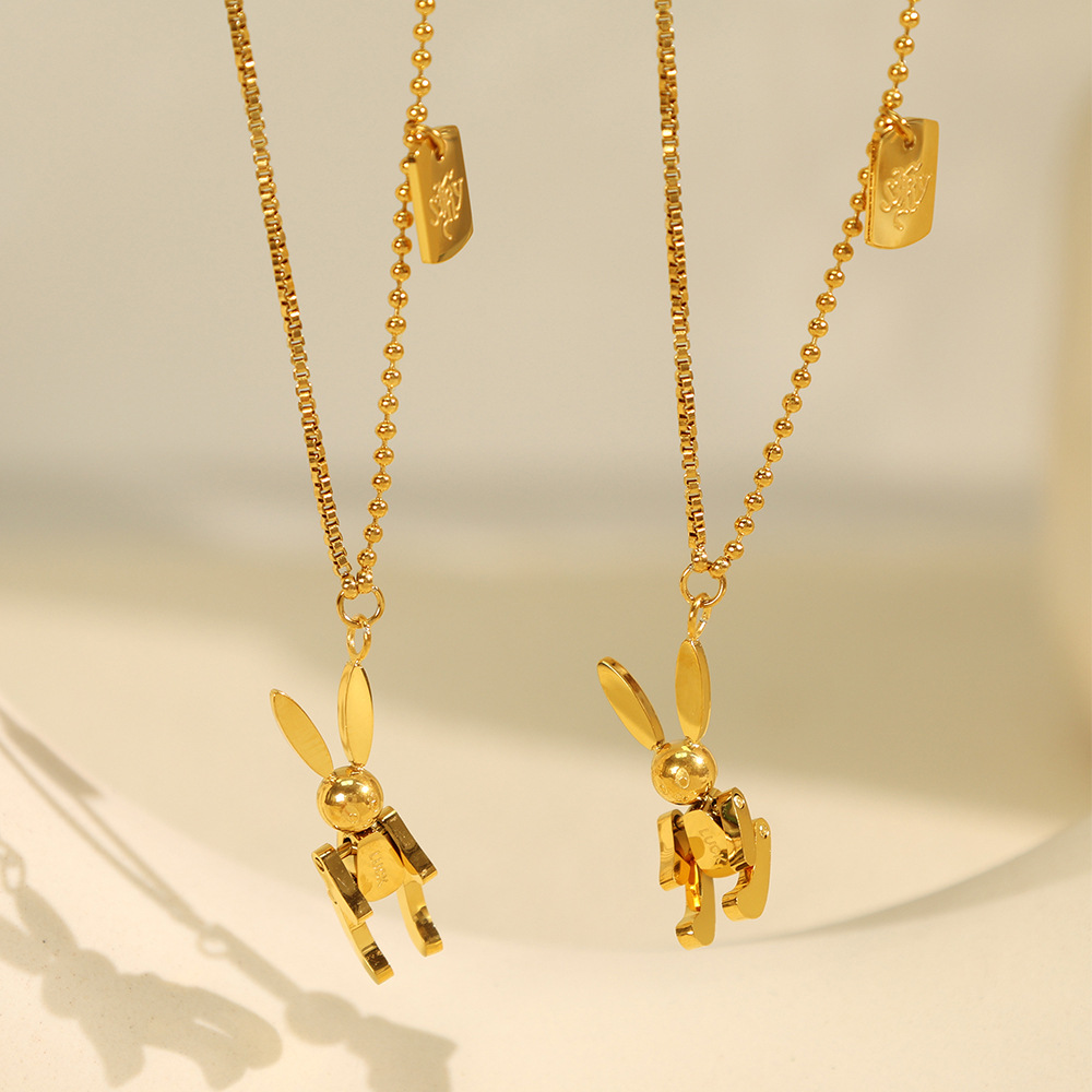 Mechanical rabbit titanium steel necklace clavicle chain women's light luxury niche sweater chain 2025 new spring and autumn accessories