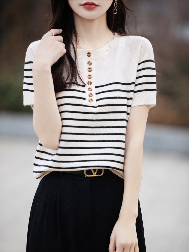2024 Summer Fashion Korean Style Loose Striped Short-sleeved T-shirt Women's Color Contrast Half Open Collar Knitted Half-sleeved Women's Top
