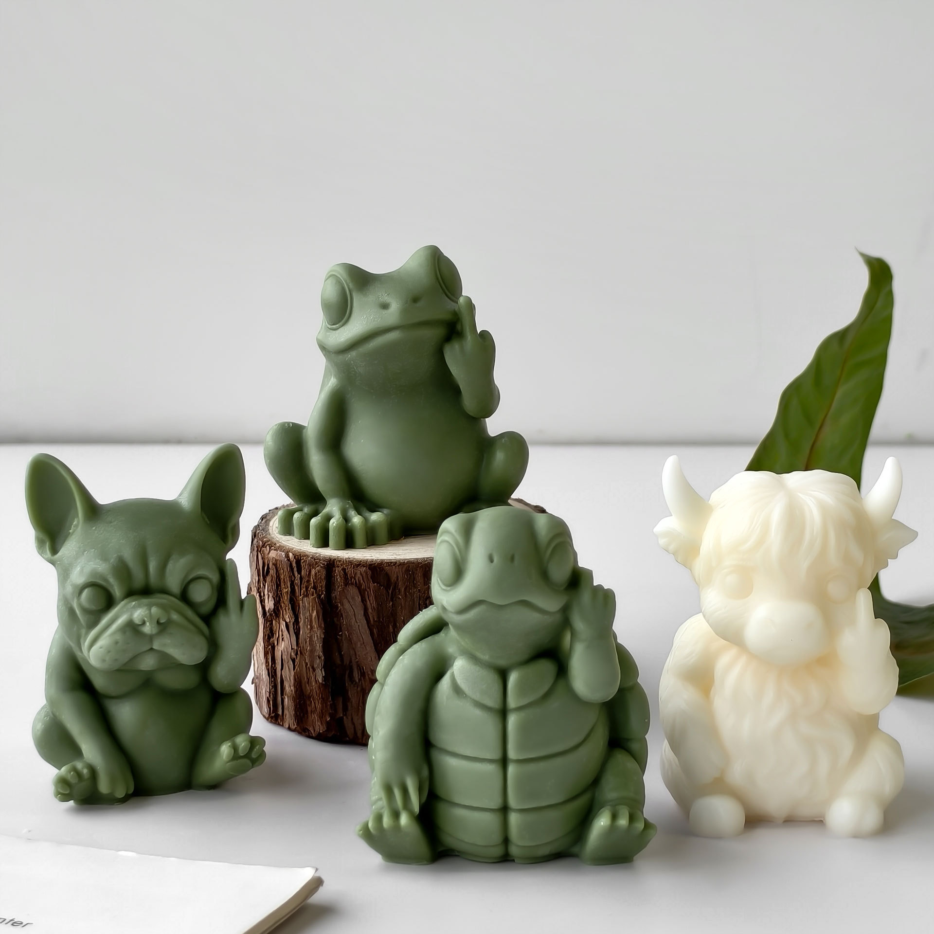 Cross-Border Highland Cow Scented Candle Mold DIY Stereo Animal Plaster Handmade Candle Decoration Grinding Tool