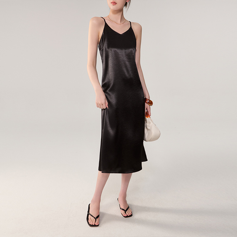 2026 Summer New Style V-Neck Suspender Dress Ice Silk Triacetate Satin Hong Kong Style Elegant Black Dress for Women