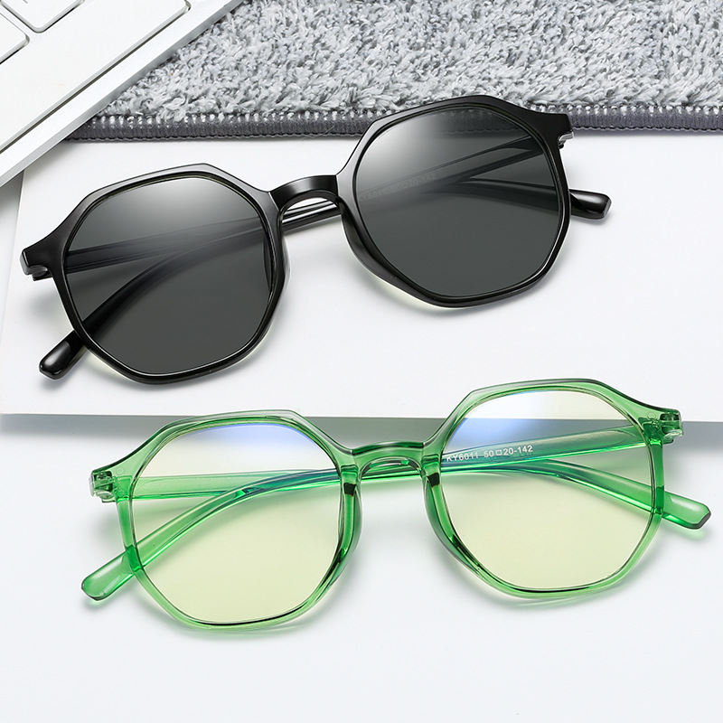 2025 New Anti-Blue Light Color Changing Flat Irregular Glasses Smart Color Changing Anti-Blue Light Glasses for Women 6011
