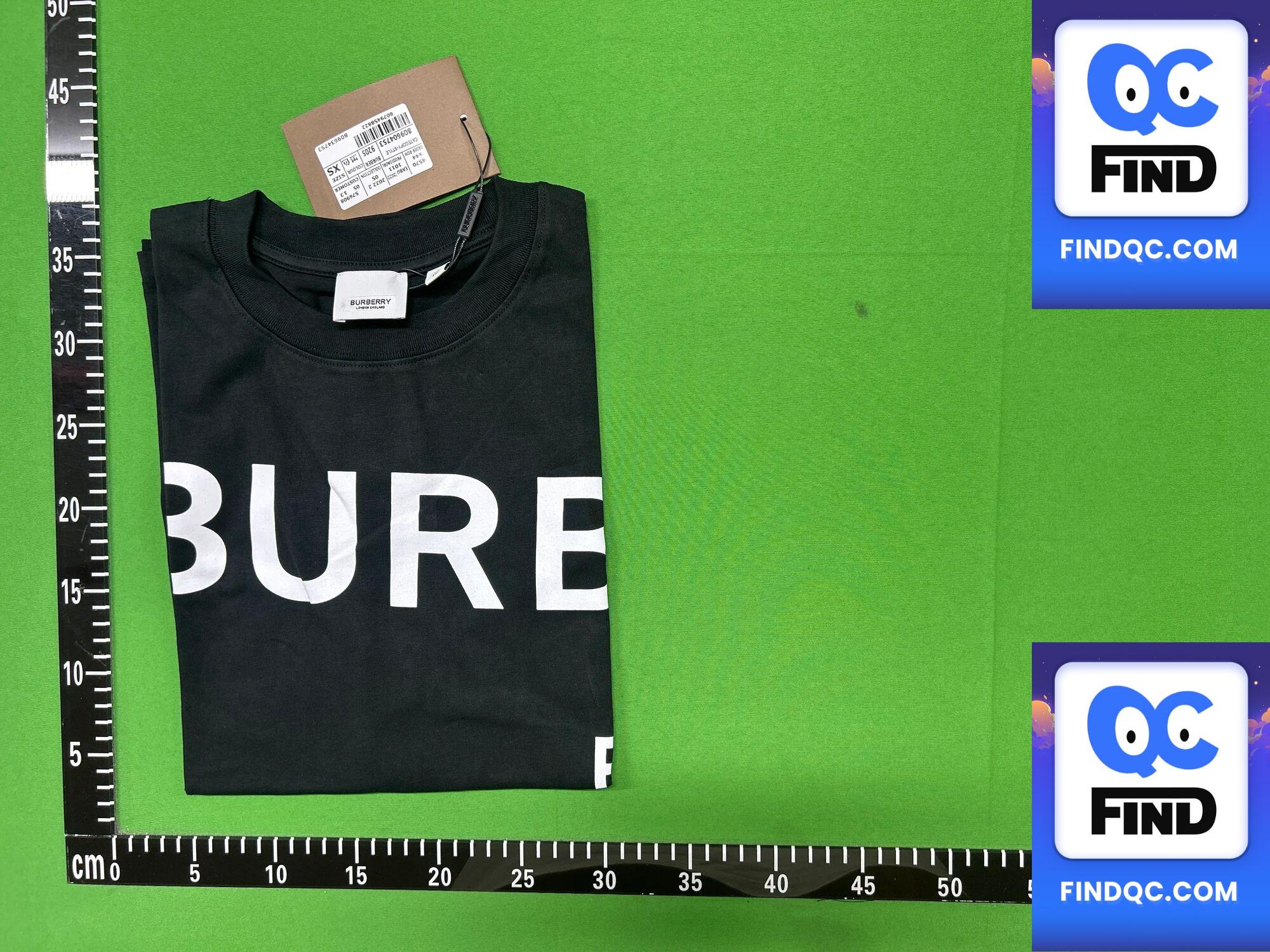 Burberry Short-Sleeved T-Shirt Black QC