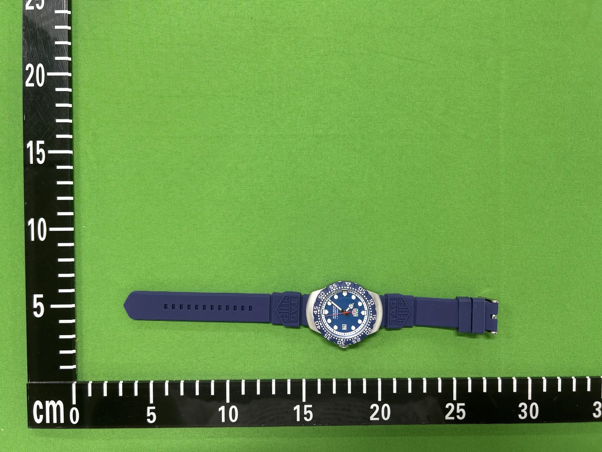 New Men's Watch Equipped with Quartz Original Movement 316 Fine Steel Butterfly Buckle Strap Men's Quartz Watch