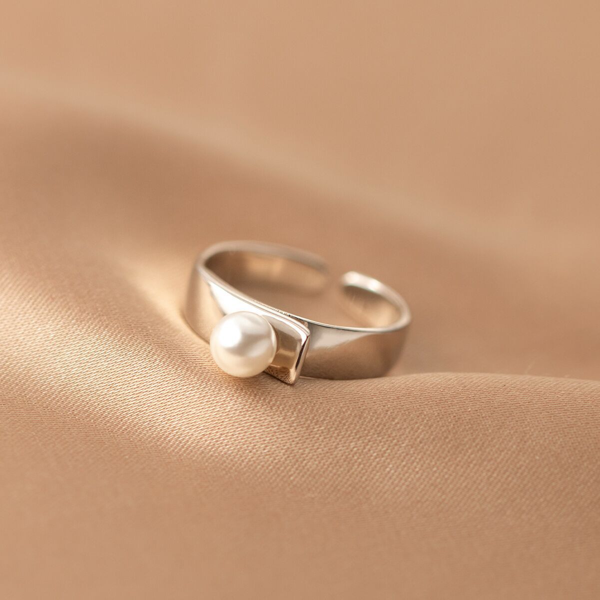 New Korean style simple glossy pearl ring Women's elegant artistic light luxury ins open index finger ring