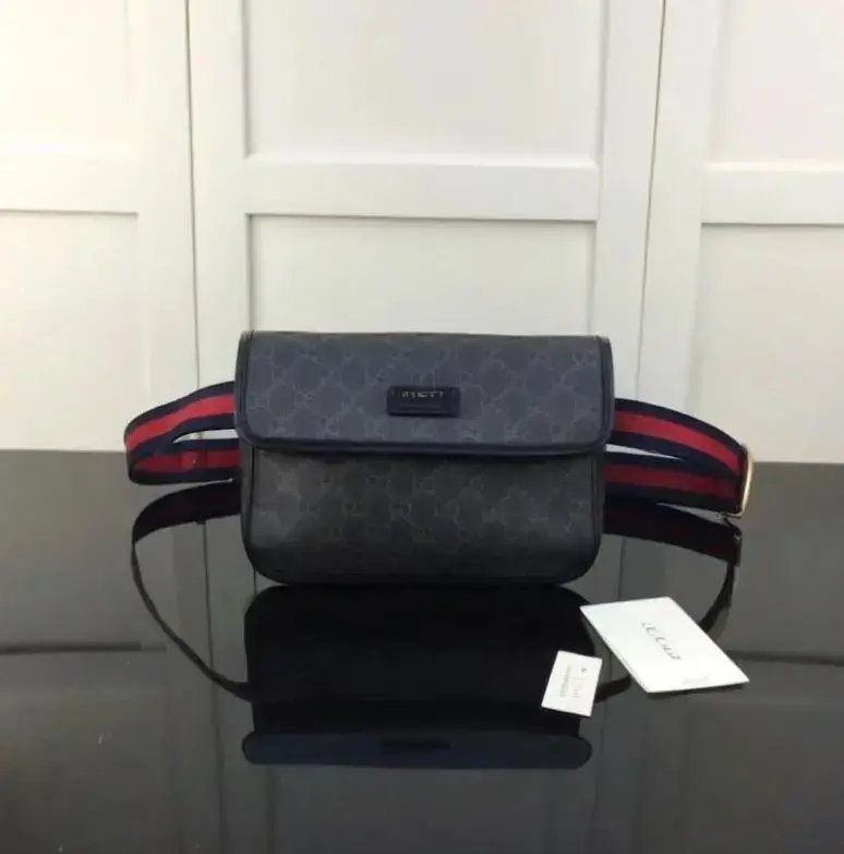 P300A(598113-1)W24xH17x3.5cm