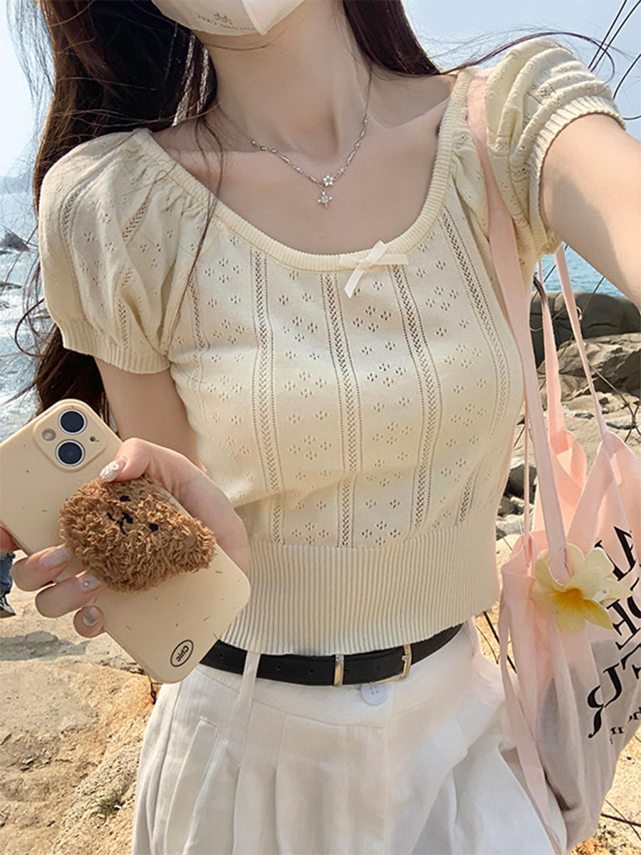 Crewneck Collarbone Short-sleeved T-shirt Women's Thin Summer Design Sense Hollow Hot Girl Short Navel Knitted Shirt for Women