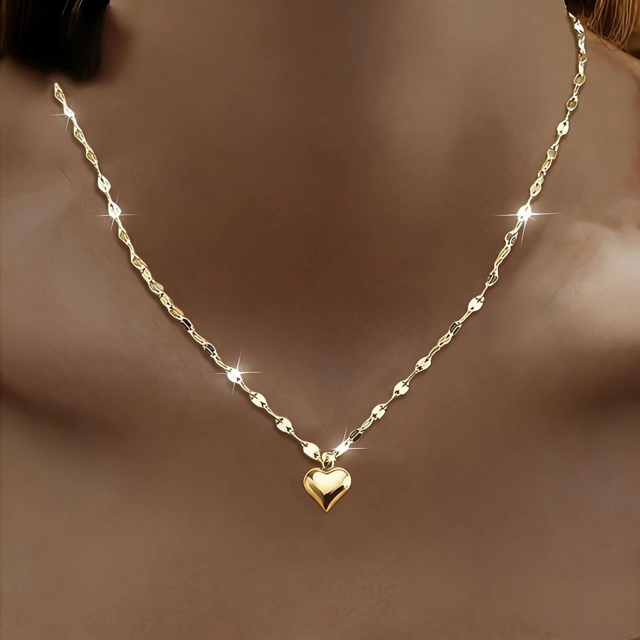 Cross-Border Foreign Trade Hot-Selling Minimalist Luxury Glossy Heart-Shaped Necklace, Niche Lip Chain for Women