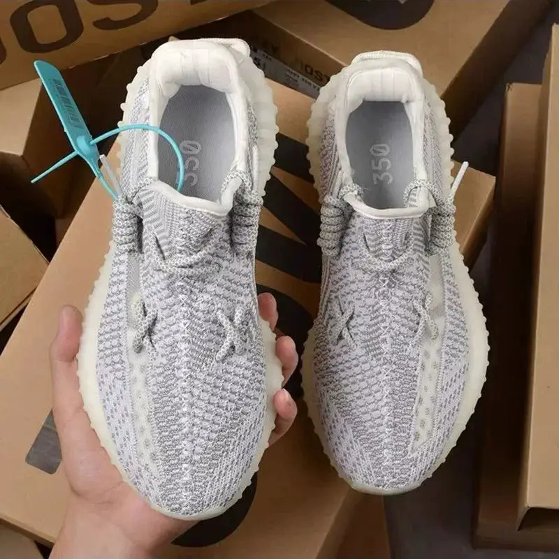 35 o Popcorn Sneakers