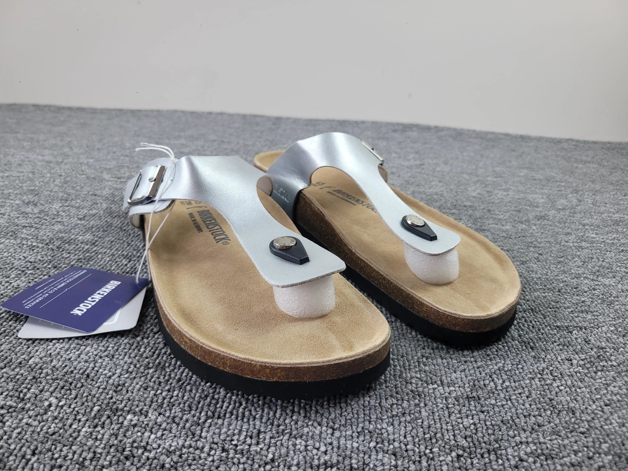 夏季 大码福利 广版/真头层皮 45 46码/勃肯 Kyoto 牛反绒 休闲舒适 时尚凉拖 男女同款 (上脚软/不会像外面偷工减料的很硬 穿穿就会脚疼)牛逼质量 Foto QC de WEIDIAN na Qualit.ly