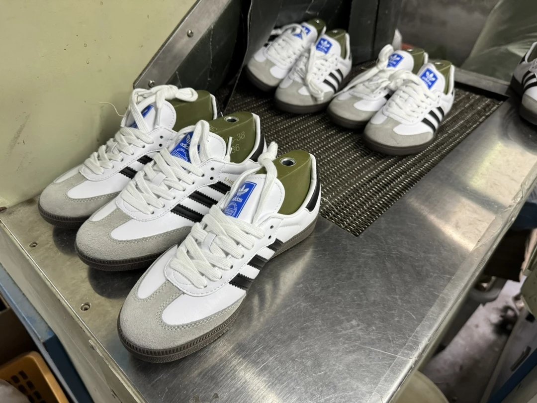 adidas SAMBA