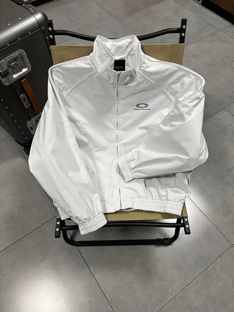Light luxury niche explosive street gray white stand up collar sports jacket with three-dimensional printed American high street zipper flight jacket