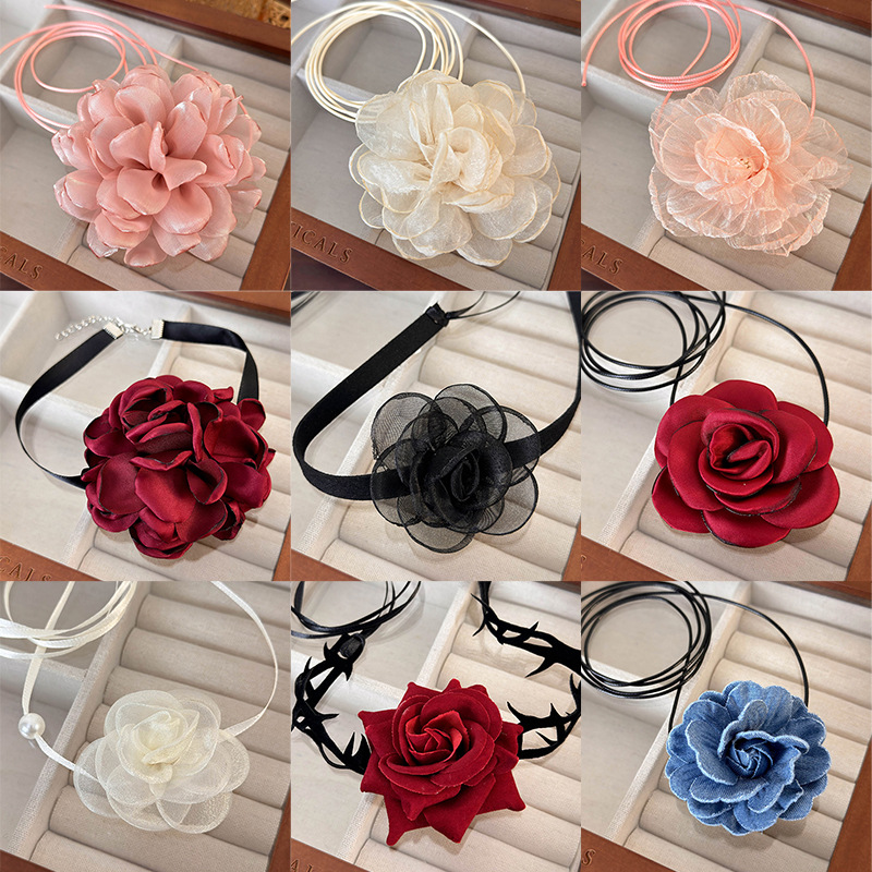 Handmade flower collar light luxury niche necklace neck accessories sweet cool hot girl temperament fashion clavicle chain necklace for women