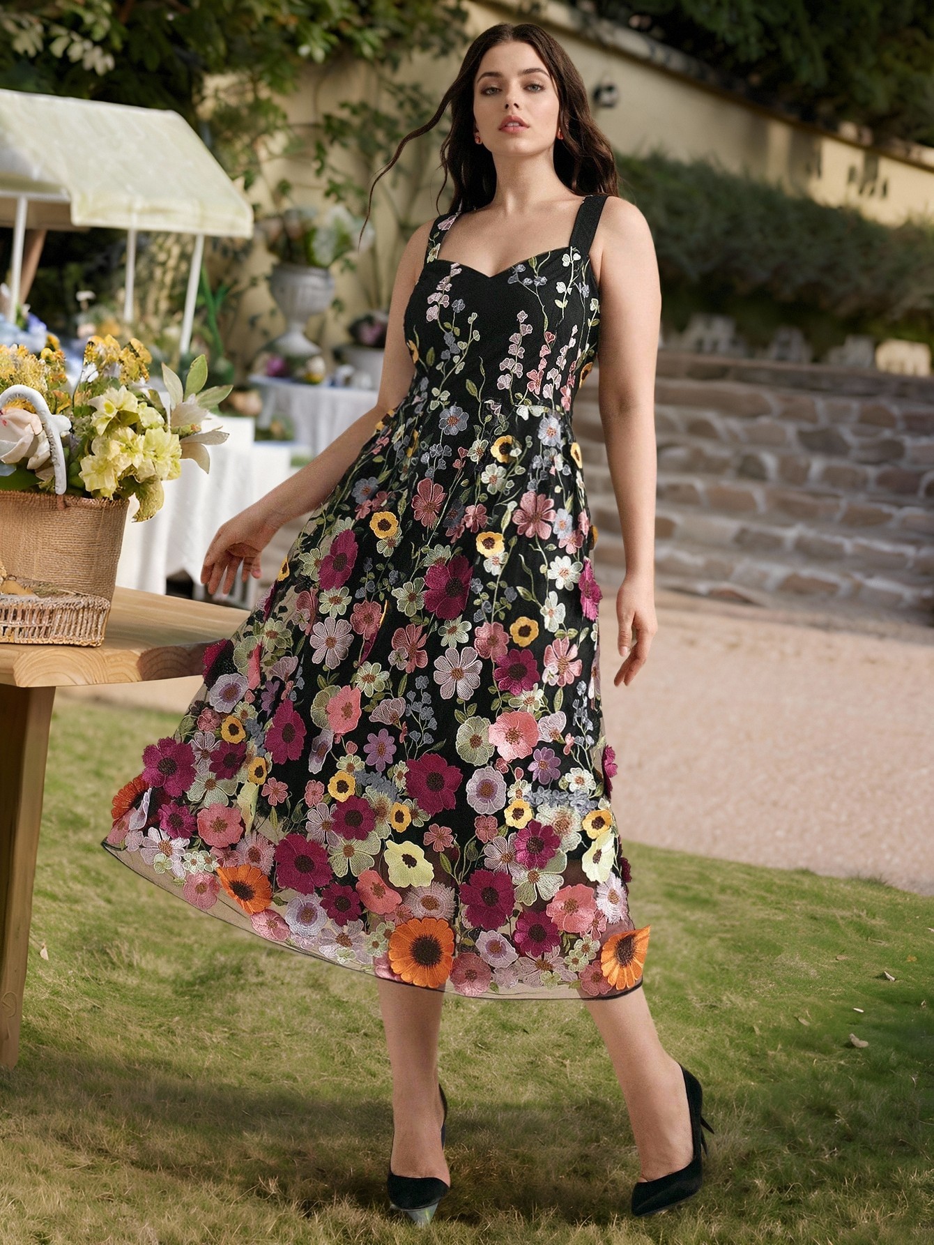Black Three-Dimensional Floral Embroidery Suspender Dress for Women, New Summer Style with Waist Cinching Dcd-1