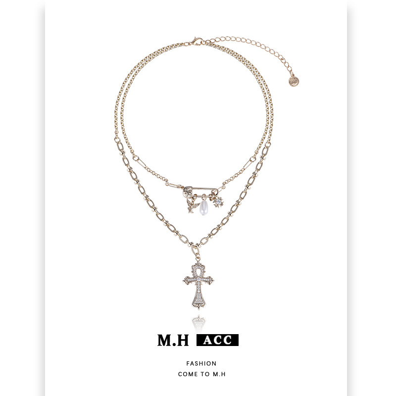 Original Design Layered Cross Necklace for Women, Sweet and Cool Style, Fashionable and Versatile, Light Luxury, Exquisite and High-End Clavicle Chain