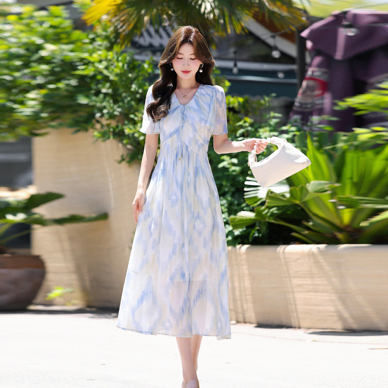 French-Style Romantic and Gentle Fashion Gradient Dress for Women, Summer 2026 New Model, Tea Break Fairy Dress That Hides the Body and Makes You Look Slimmer