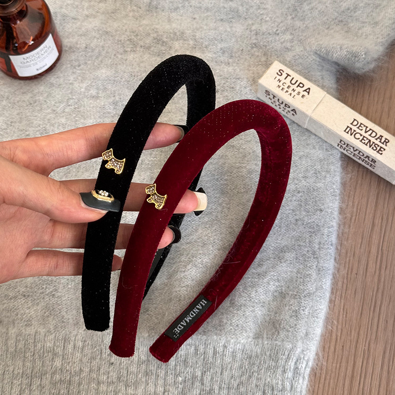 Simple Gold Label Puppy Headband for Women, High-End Style, Everyday Headband for Wearing Outside, Face-Washing Hair Clip, Autumn and Winter Hair Accessory