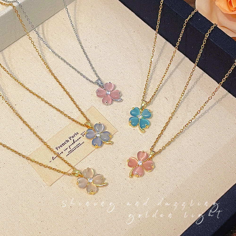 Fashionable Design Cat's Eye Love Necklace Light Luxury Niche Design Internet Celebrity Hot Style Clavicle Chain Accessories Wholesale