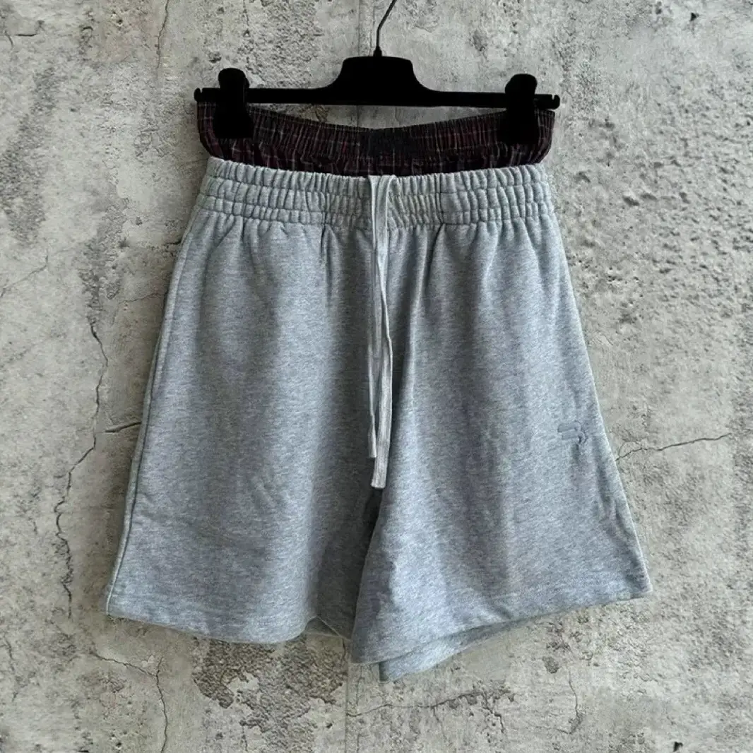 Independent Paris Style 25Ss Plaid Splicing Fake Two-Piece Sports Shorts Pure Cotton Men's and Women's Casual Pants