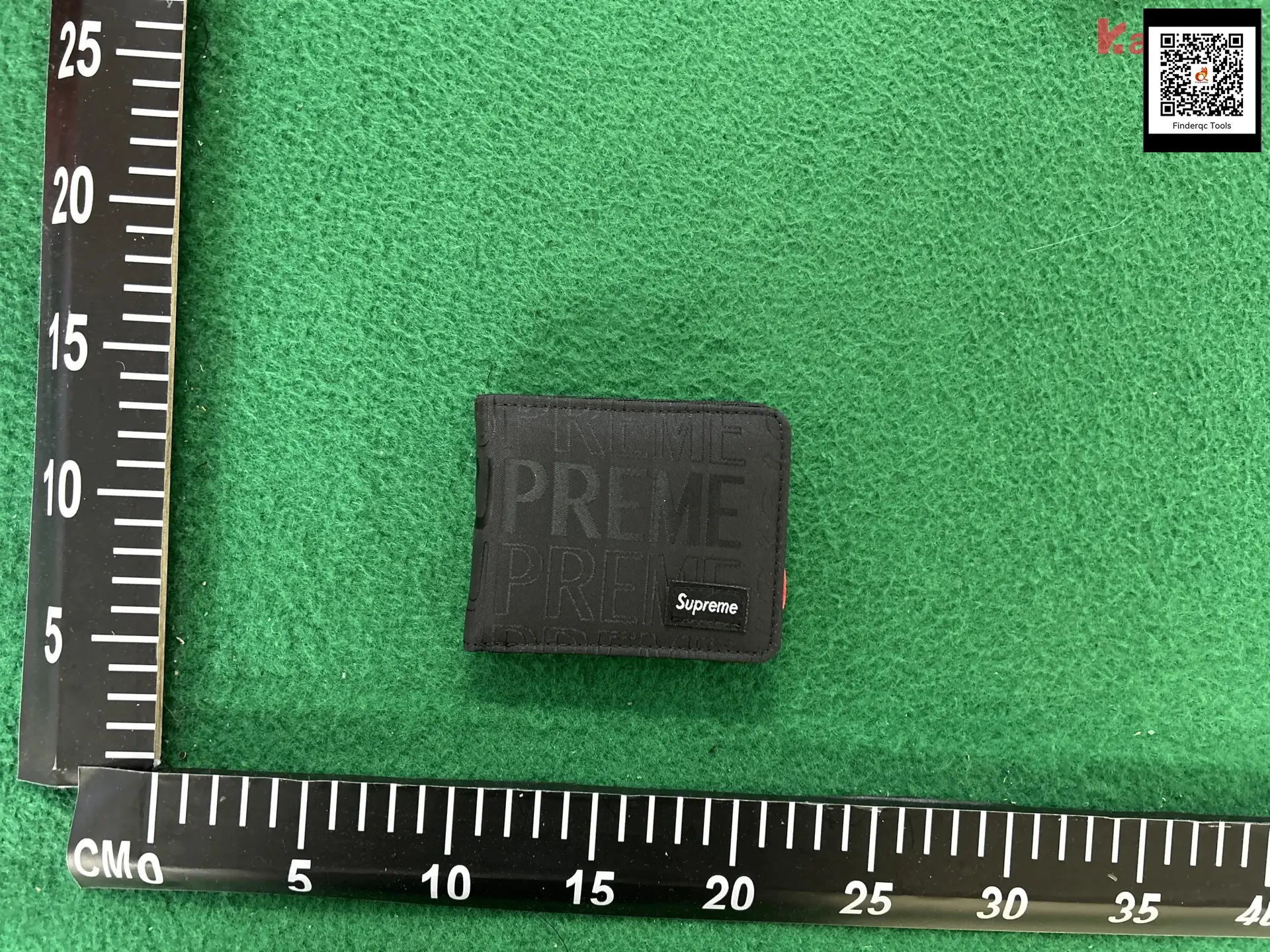 Supreme Wallet Black