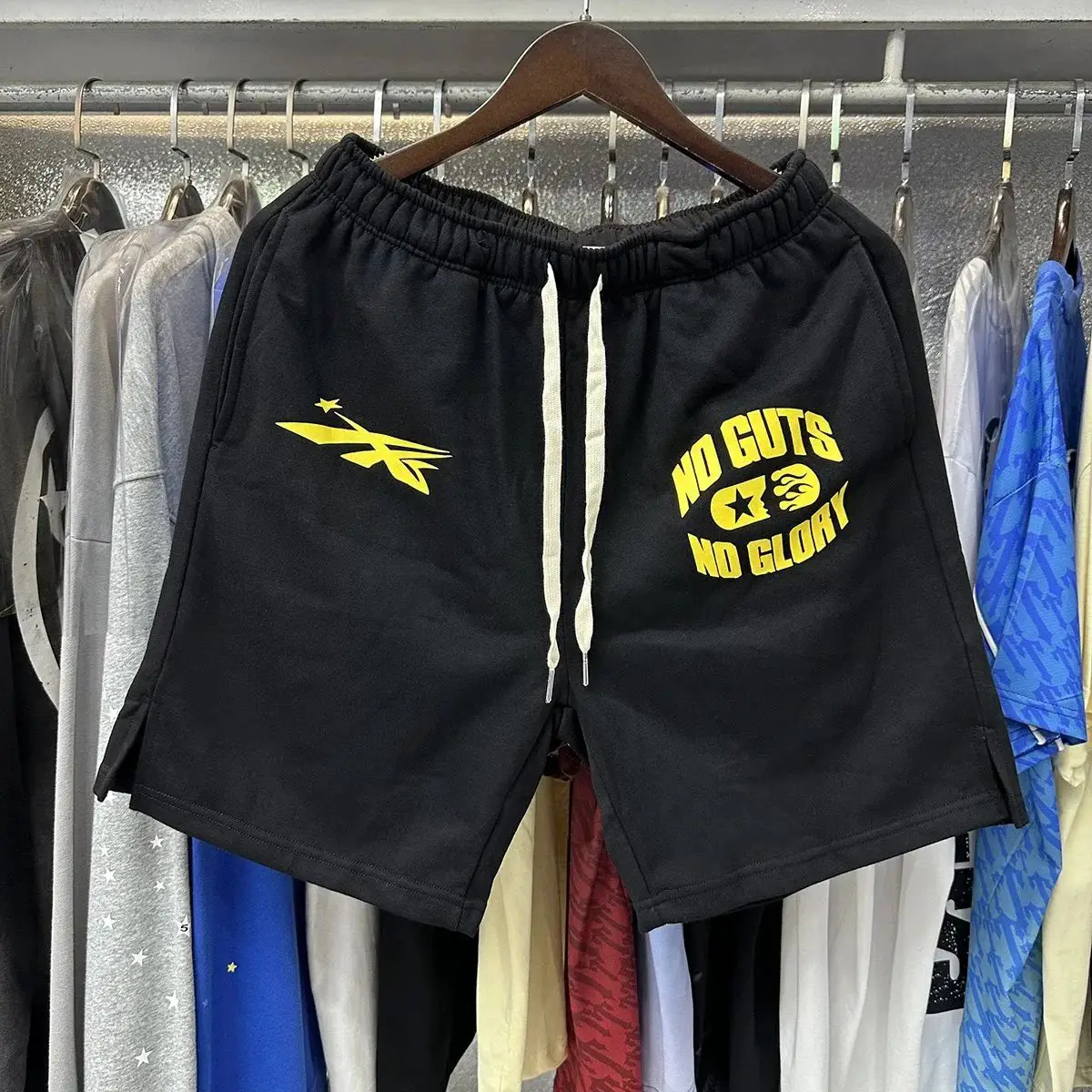 Hell Shorts 特价