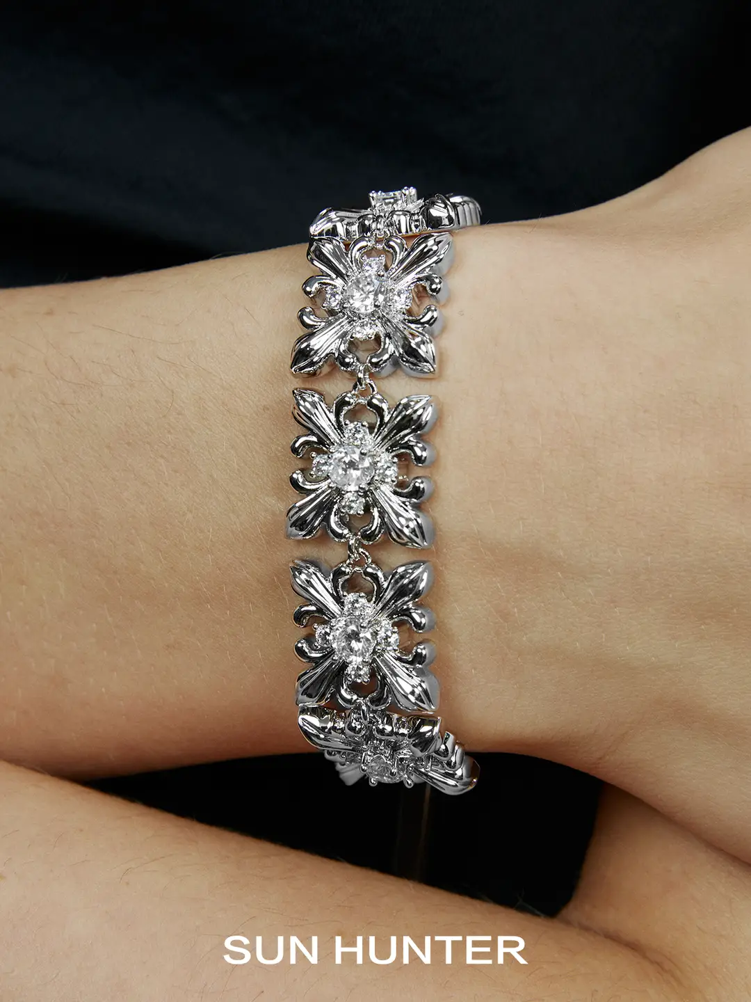 Three Horizontal Sun Hunter Original Large Iris Bracelet Niche style Accessible Luxury Stylish Jewelry Niche style Relaxed Women