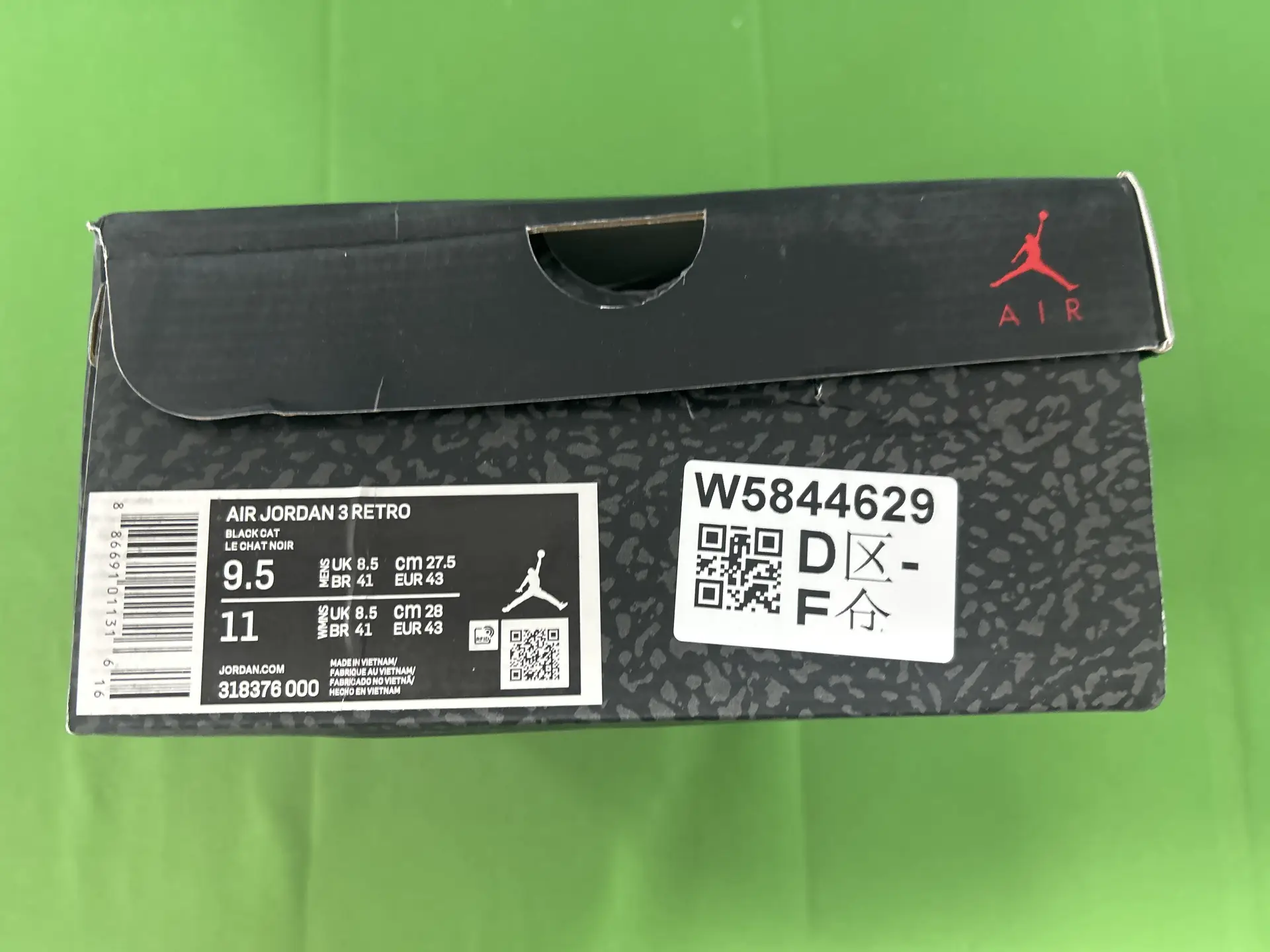 Air Jordan 3 Retro Black Cat
