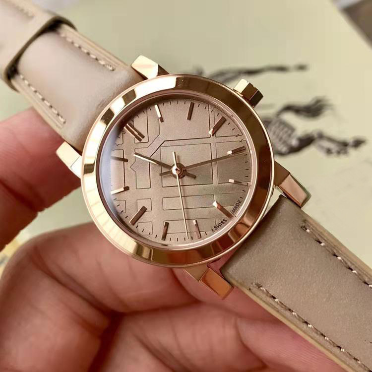 Fashion TikTok Live Internet Celebrated Quartz Women's Casual Simple Leather European and American Women's Watch Box