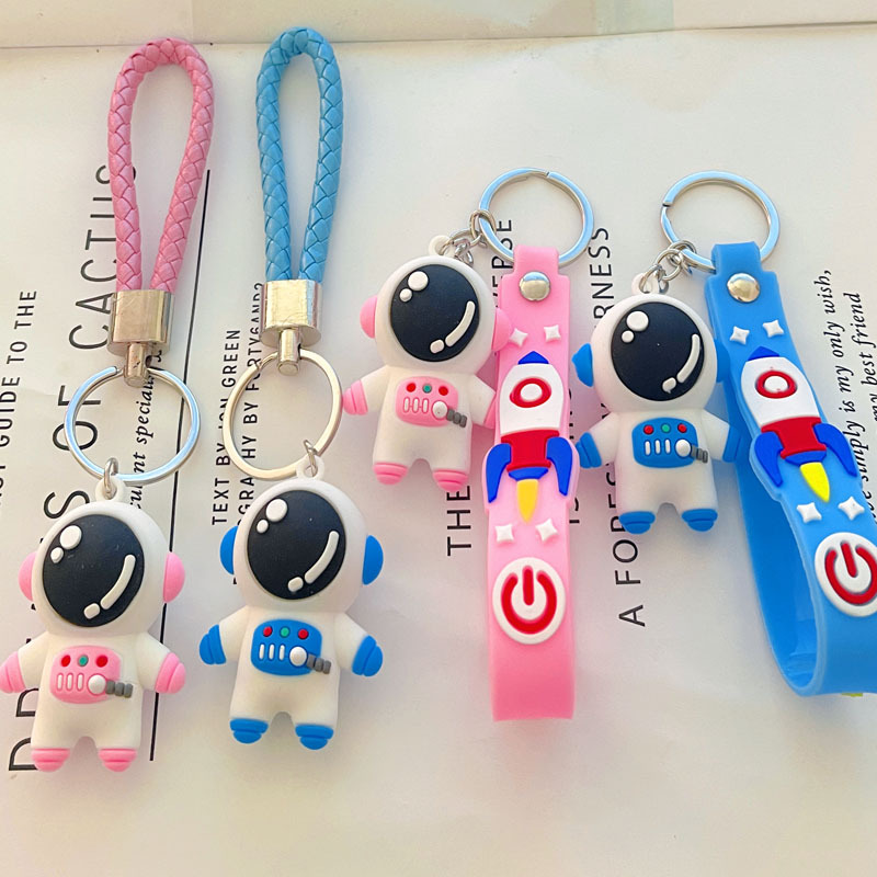 Net red astronaut lightning bear keychain three-dimensional large doll woven rope blind box gift stall supply wholesale