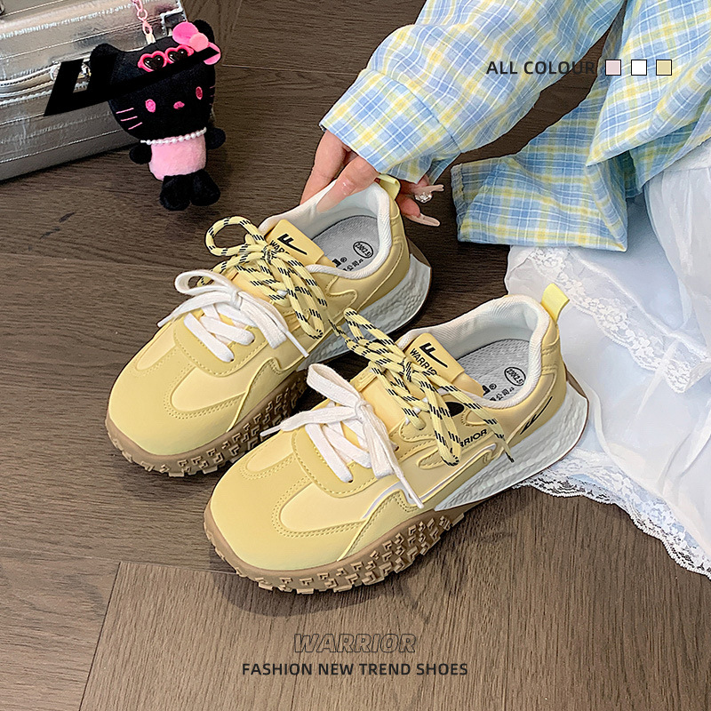 Warrior Lightweight Comfortable Simple German Training Shoes in Lemon Yellow, Versatile Double-Lace Flat Shoes, College Style High-Appearance Women's Shoes